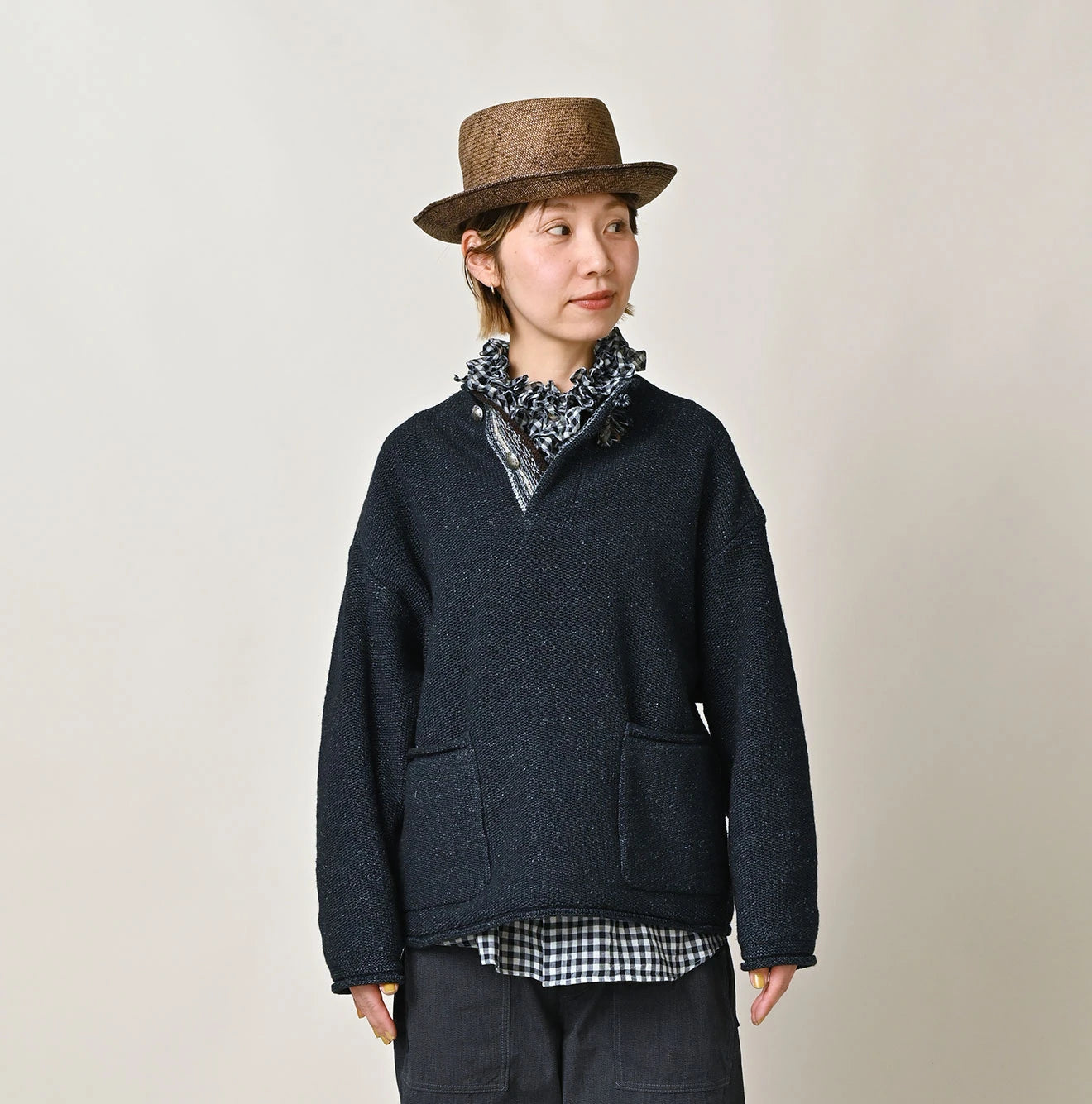 Indigo Base Knitsew Uma Sweater Female Model