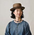Kurukuru Hippie Choker Female Model
