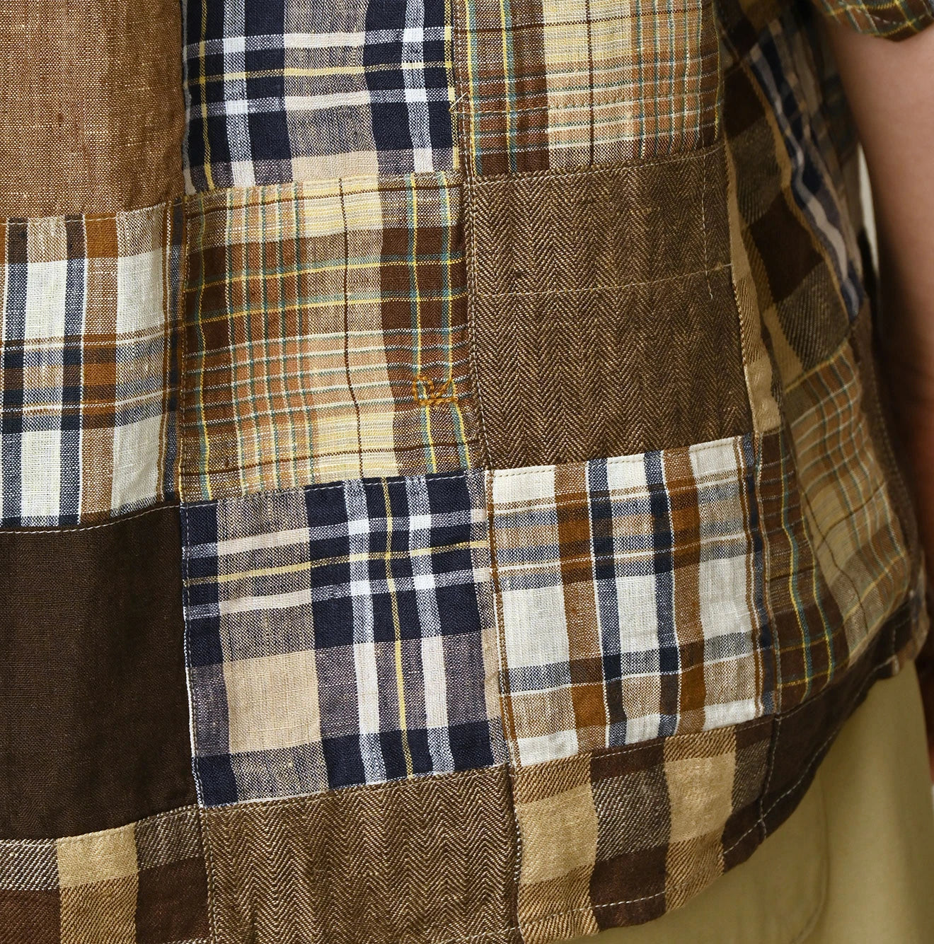 Indian Linen 908 Patchwork Ocean Shirt Detail