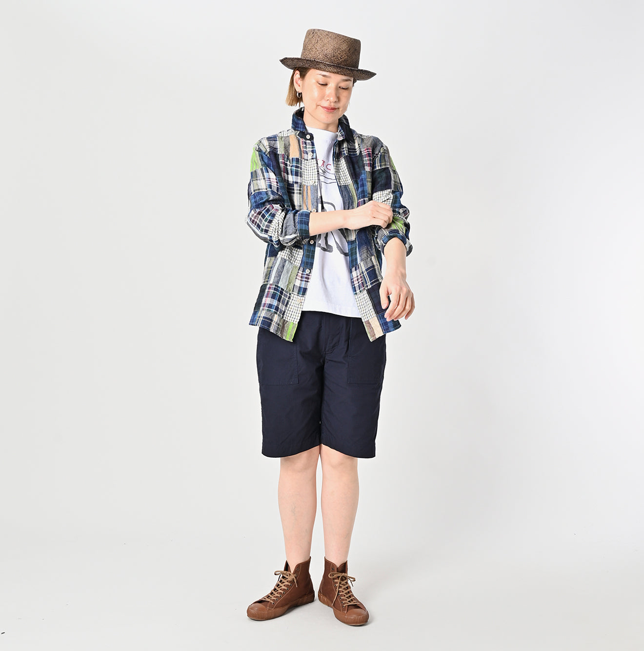 Indian Linen Patchwork 908 Loafer Hiyoku Shirt Female Model