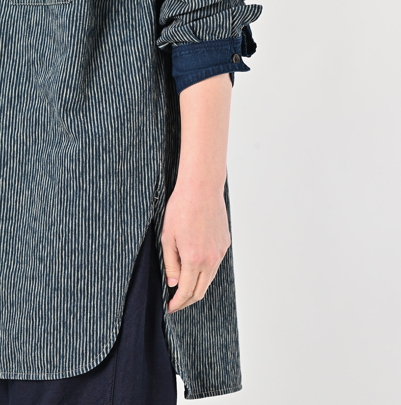 Indigo Hickory Tenjiku Grandpa Pull Shirt Detail