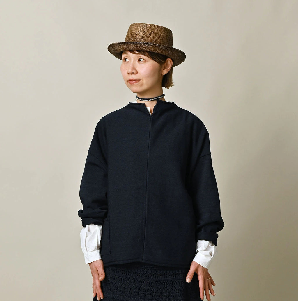 Indigo KachiKachi Gima 908 Uma Sweater Female Model