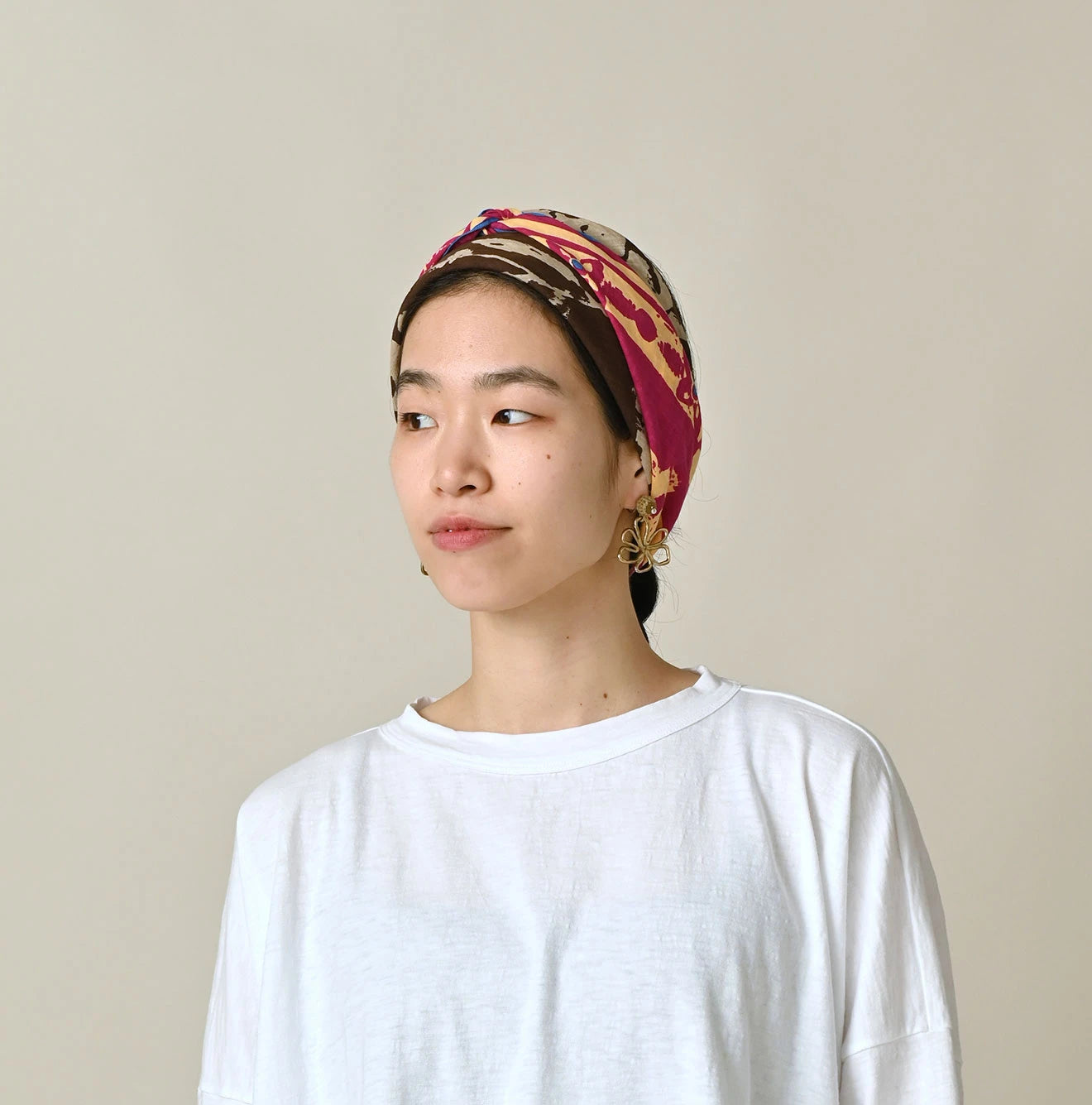 Linen Flax Flower Bandana Female Model