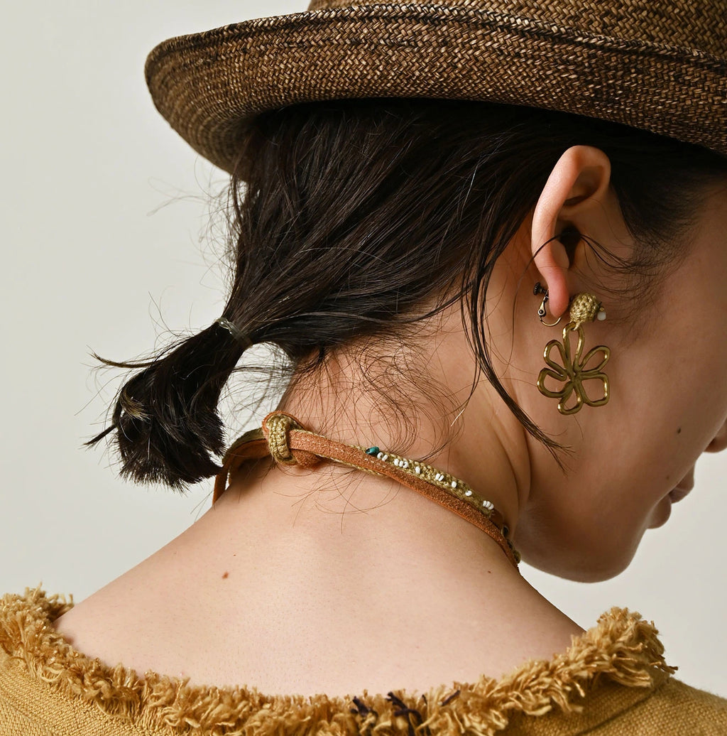 Flower Choker Detail