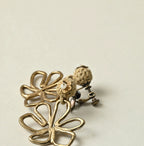 Flower Earrings Detail