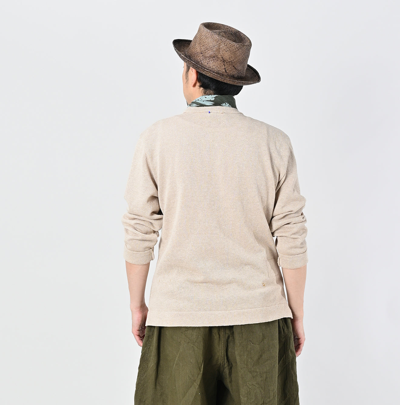 GIma Knitsew 908 Long Sleeve T-shirt Male Model