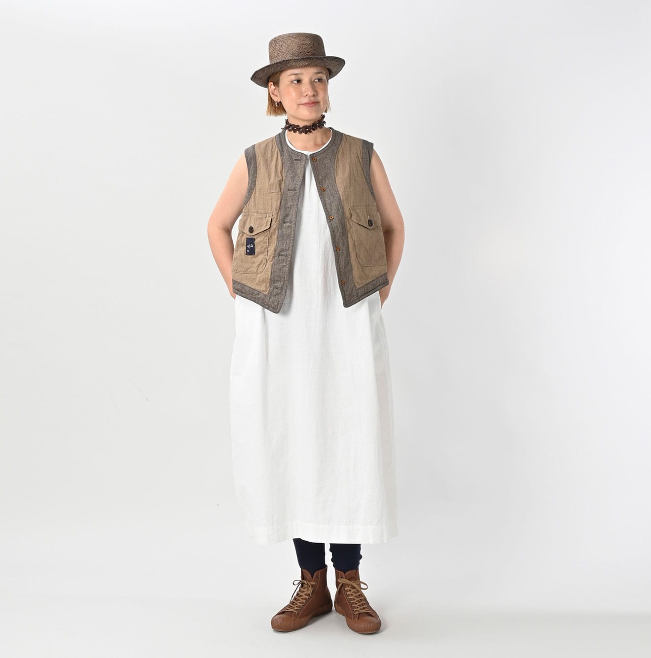 Indigo Mini Herringbone Cotton Tweed 908 Reversible Vest Female Model