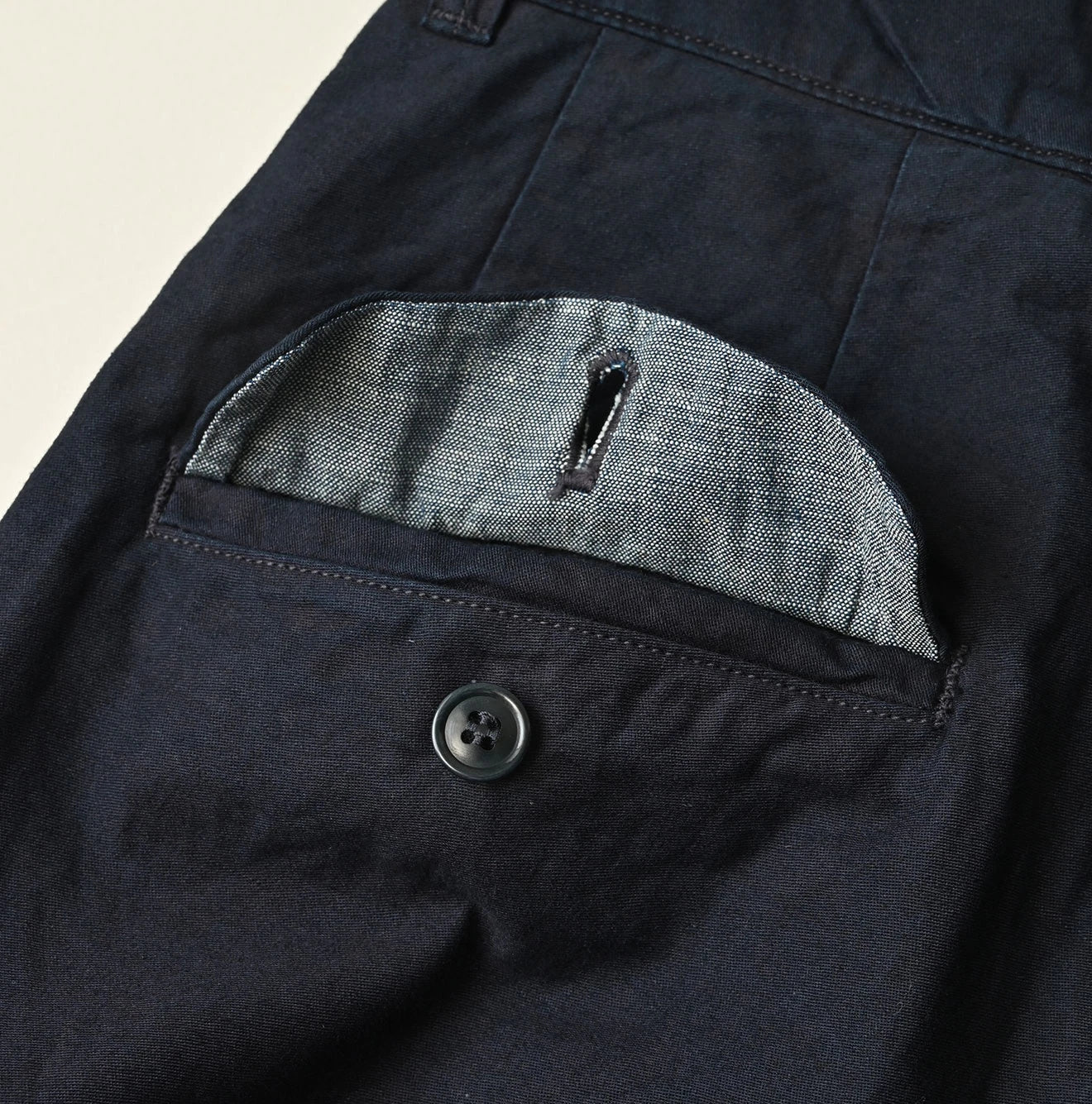 Indigo Thin Back Satin 908 Nîmes Pants