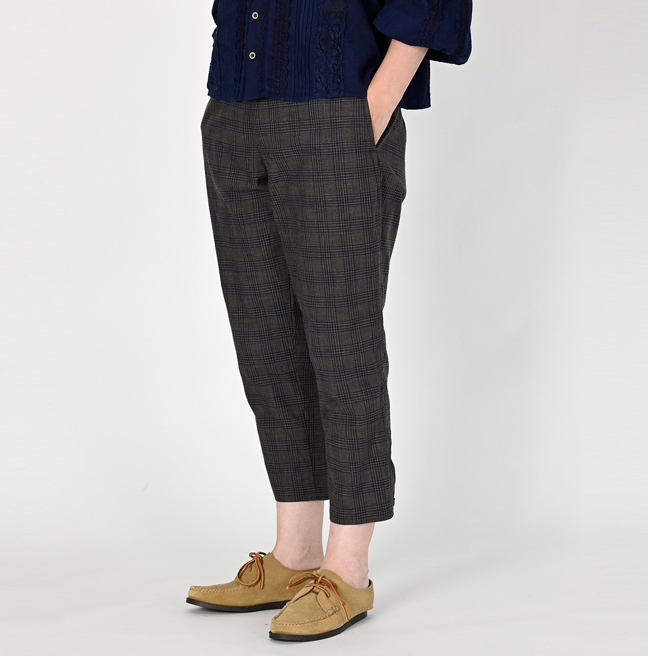 Yorimoku Cotton Tweed 908 Joppan Female Model