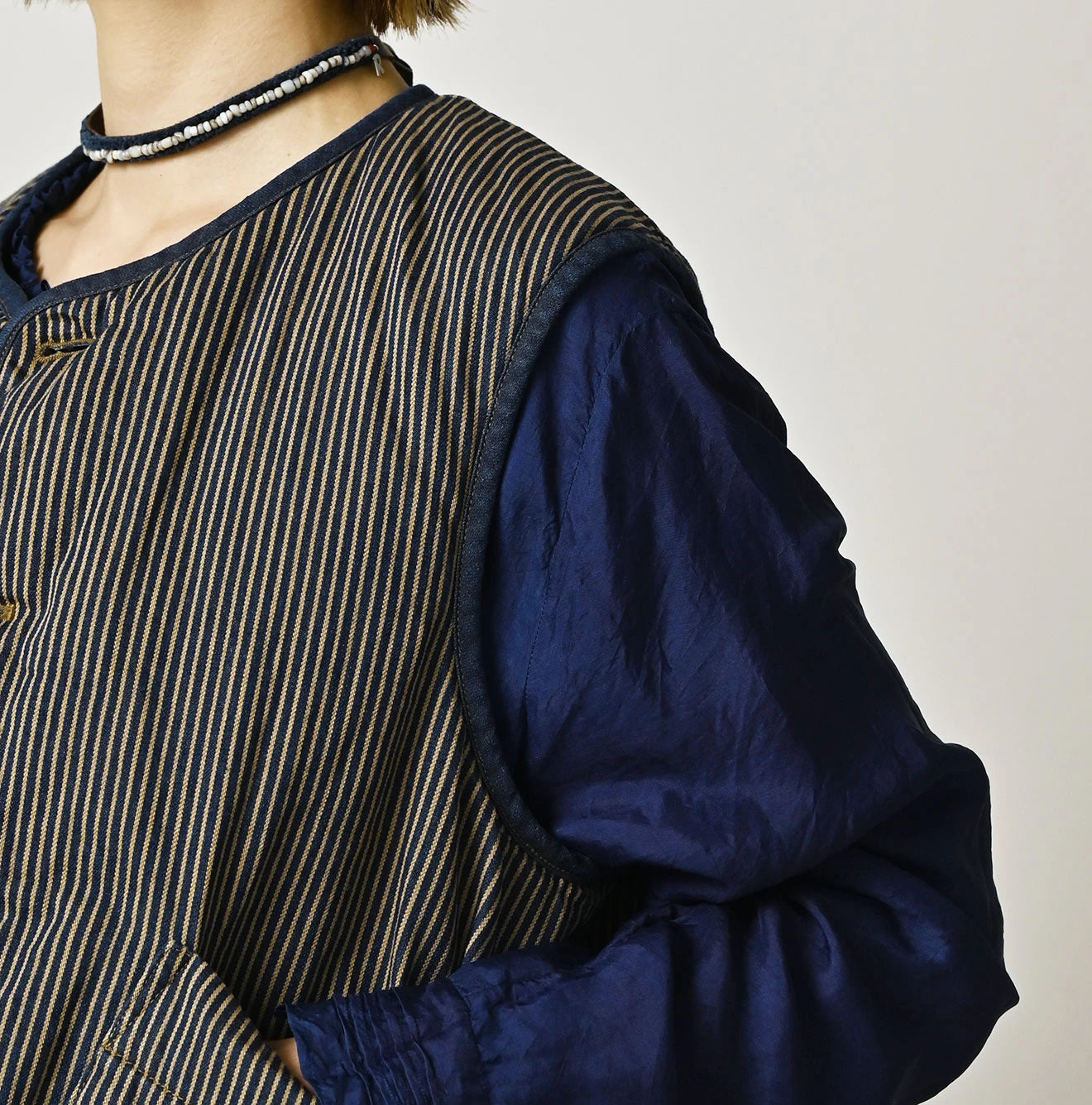 Light Mon Brown Denim 908 Crew Vest Nou