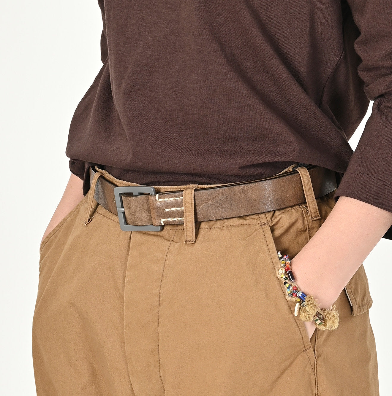 45 Star Vintage Leather Belt Female Model