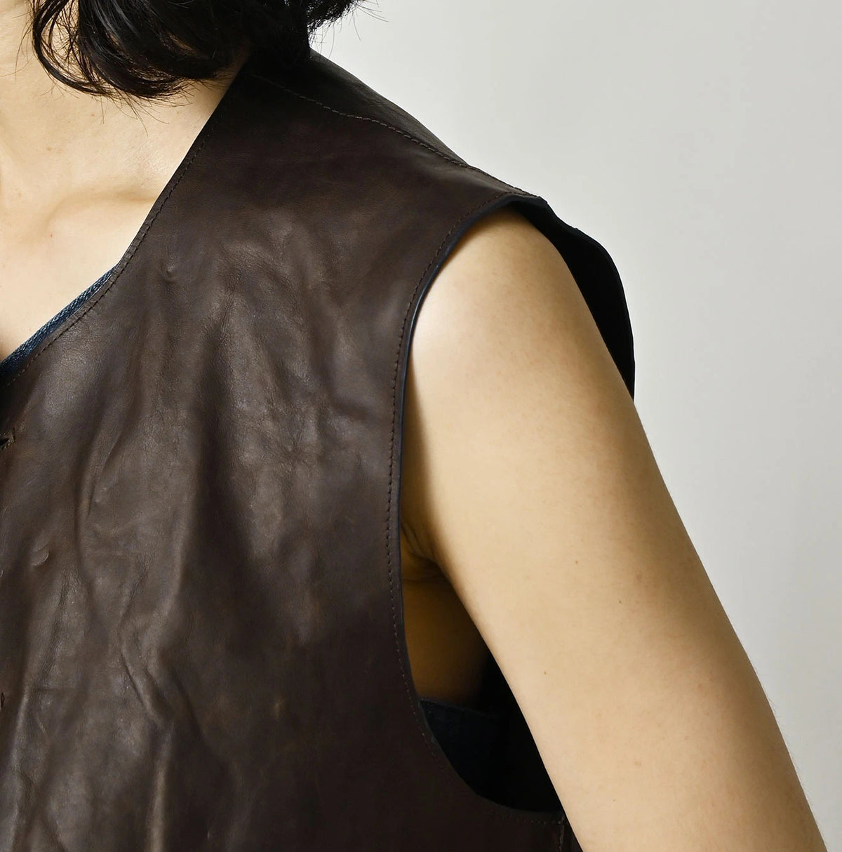 Horse Leather 908 Crew Vest
