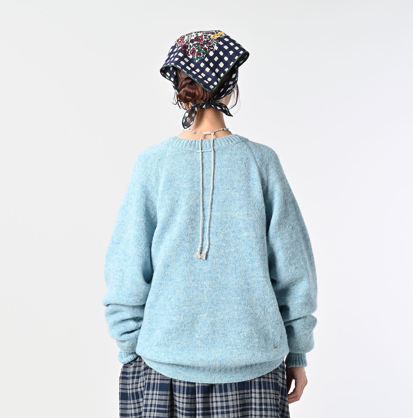 Shetland Boiled Wool 908 Sweater Female Model