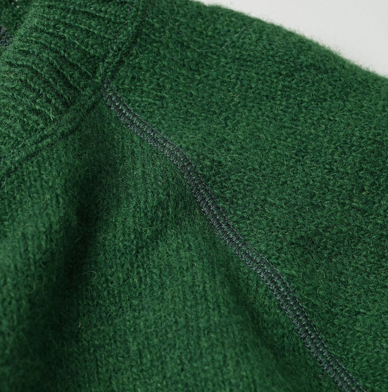Shetland Boiled Wool 908 Sweater Detail