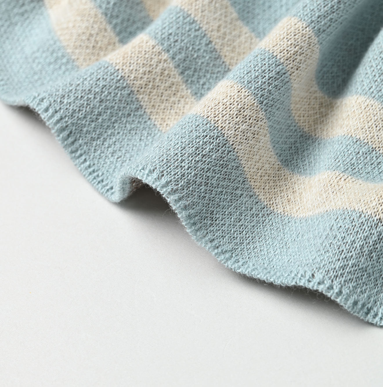 Snow Pattern Supima Cotton Stole Detail