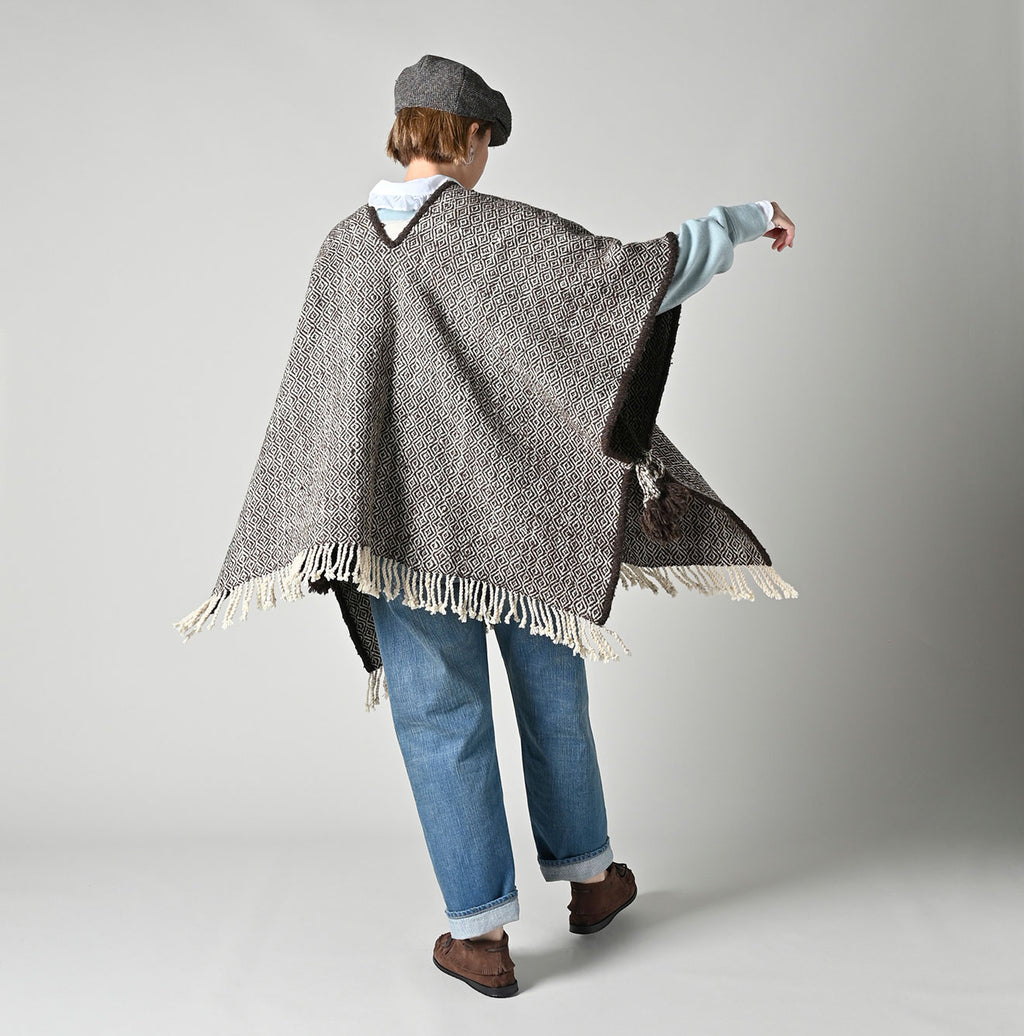 Kardo Himalayan Wool Poncho Female Model