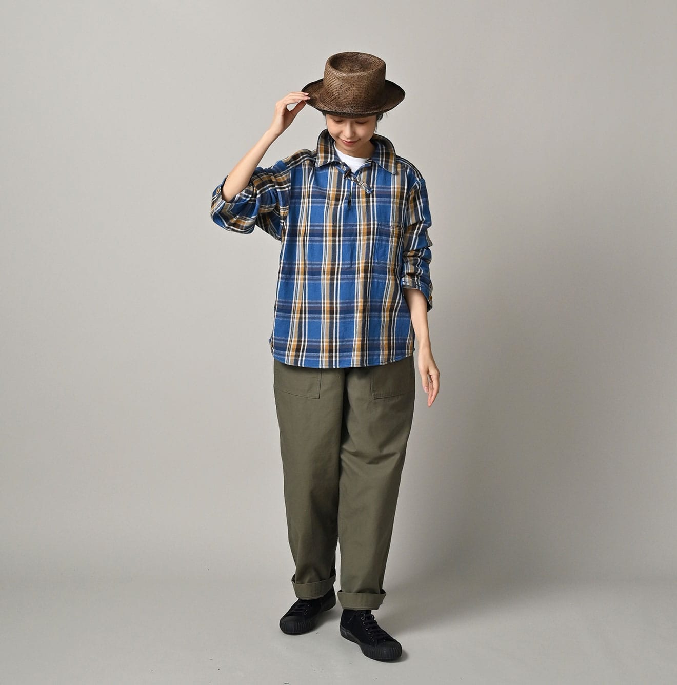 Zakkuri Indian Flannel 908 Duffer Shirt Female Model