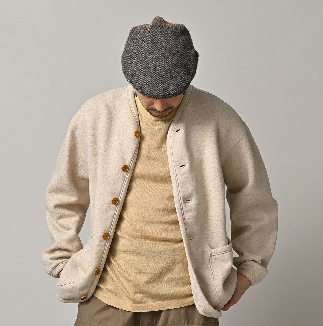 Top Heritage Urake 908 Binder Cardigan Male Model