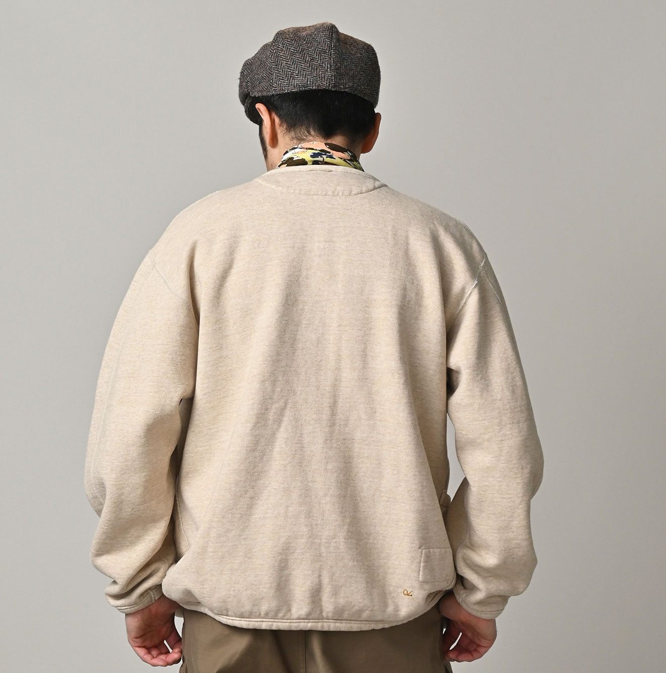 Top Heritage Urake 908 Binder Cardigan Male Model
