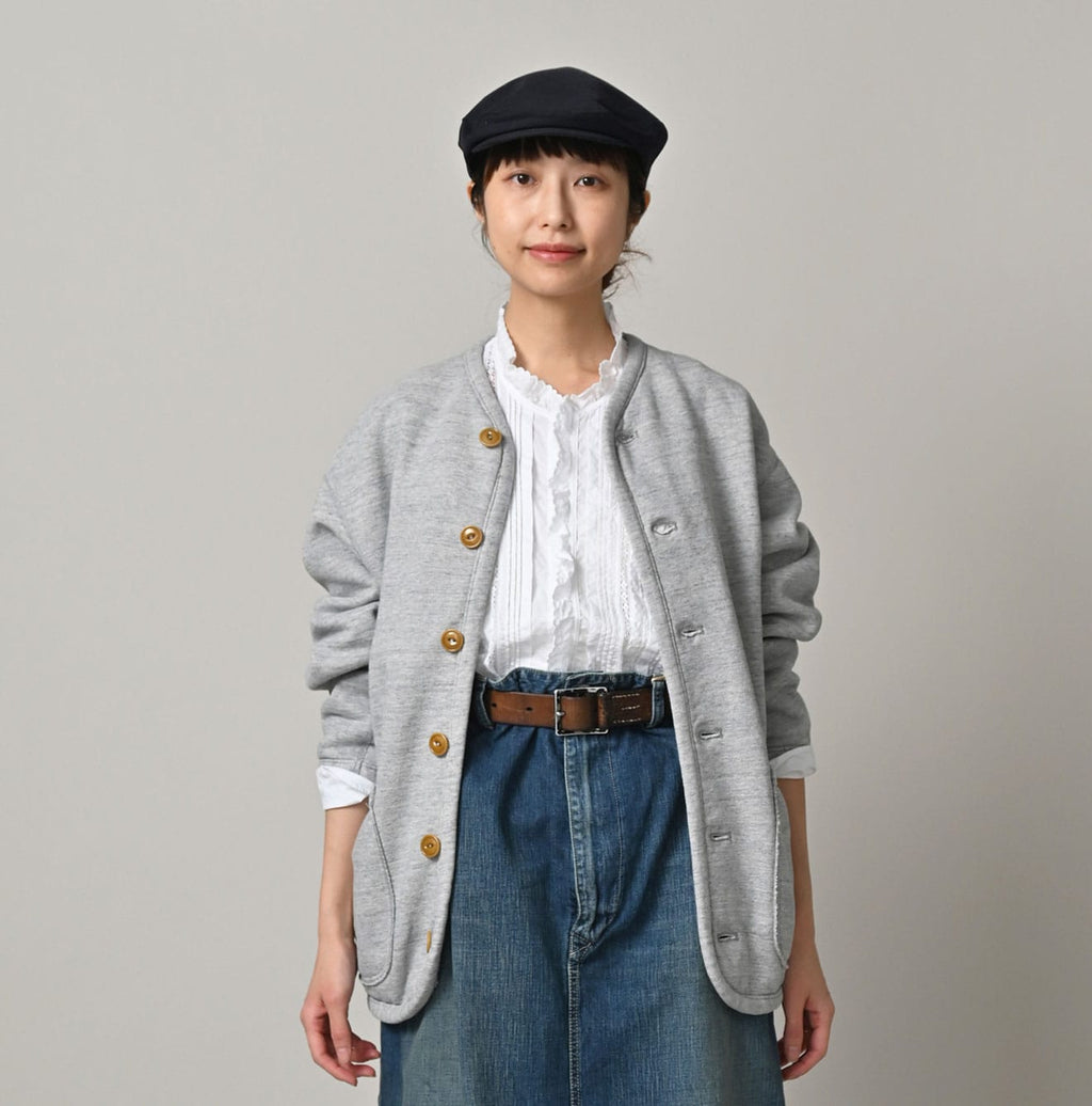 Top Heritage Urake 908 Binder Cardigan Female Model