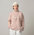 Cashmere Linen M Turtle Sweater Female Model