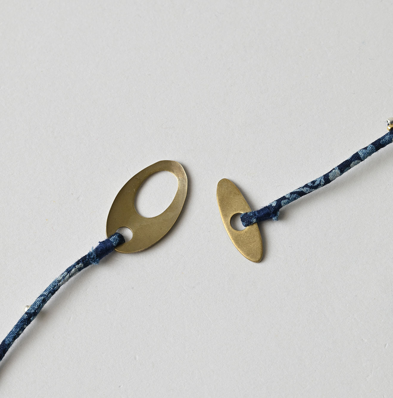 Ai Velvet Necklace Detail