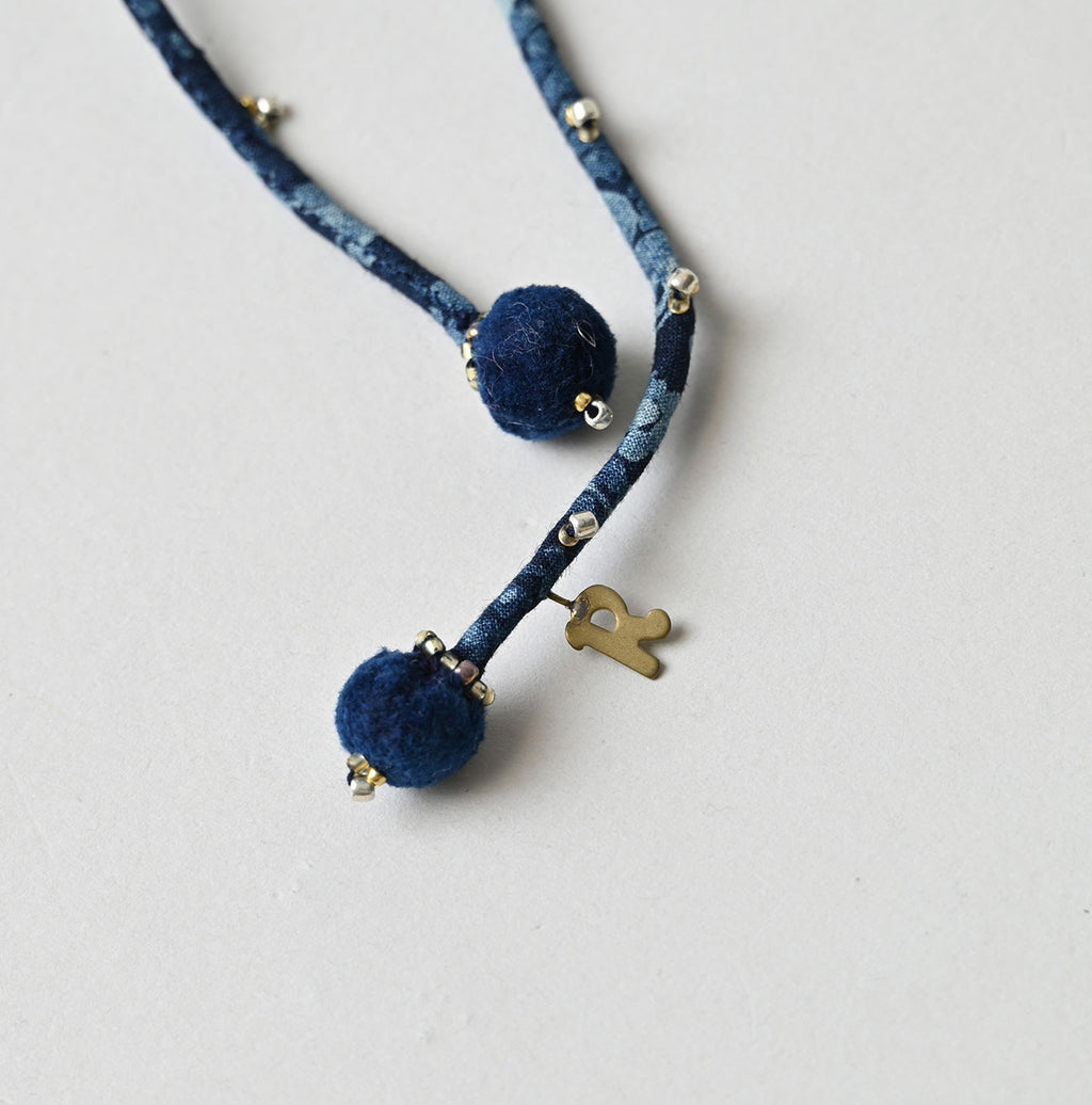 Ai Velvet Choker Detail