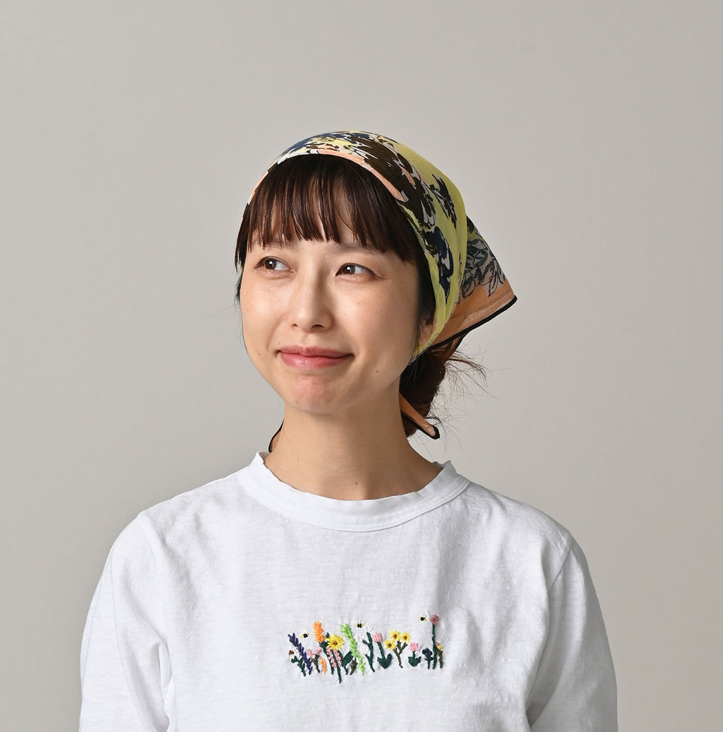Gauze Flower Bouquet Aya Bandana Pink on Female Model