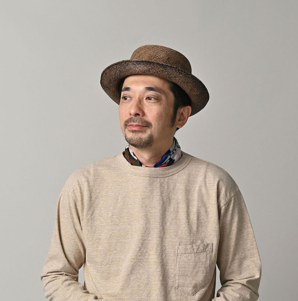 Tenjiku Happy Doodle Bandana Male Model