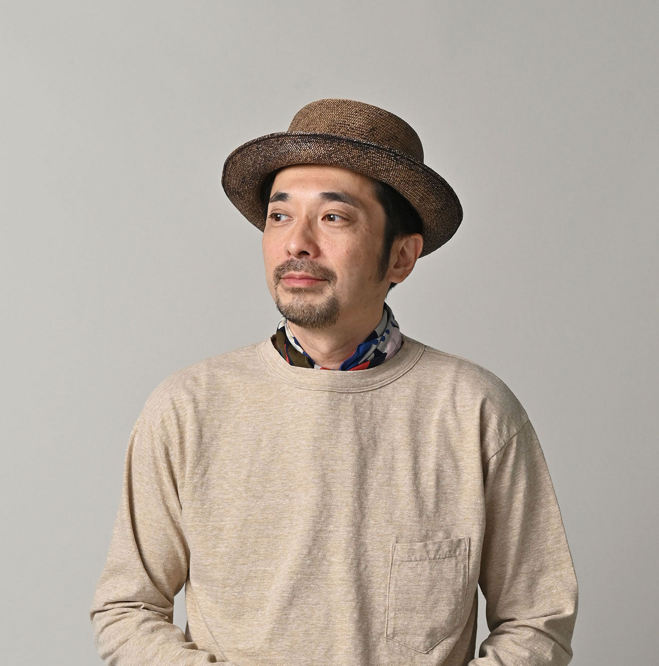 Tenjiku Happy Doodle Bandana Male Model