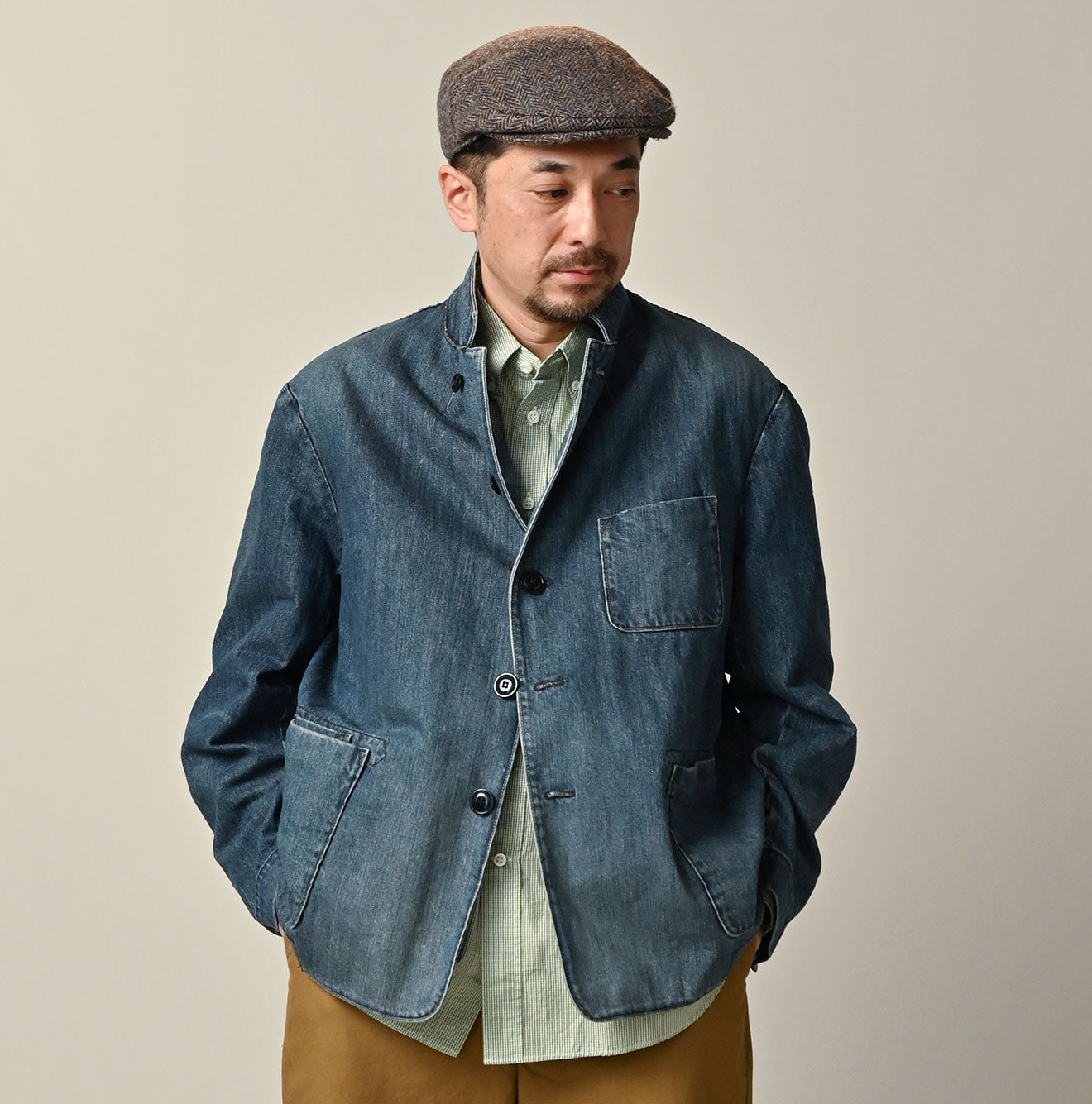 Rye Mugi Denim 908 Jacquarde Distressed Male Model