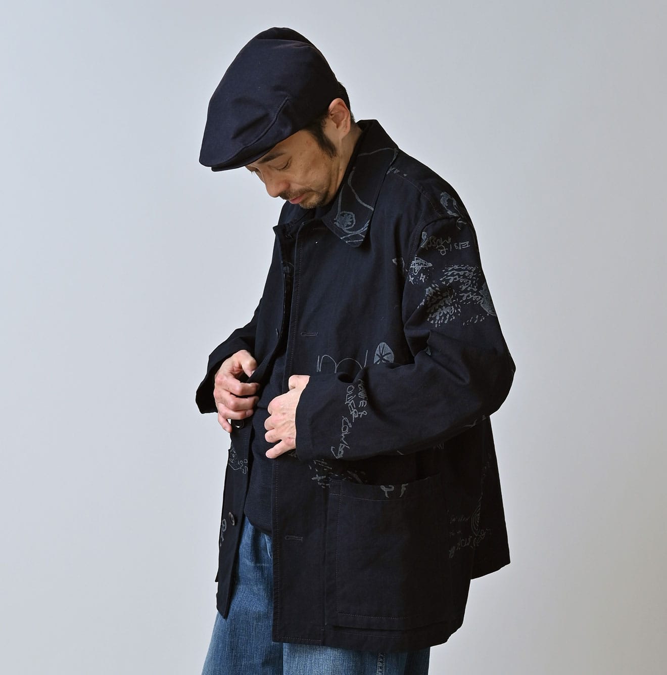 Indigo Duck Doodle Print 908 Cover All Male Model