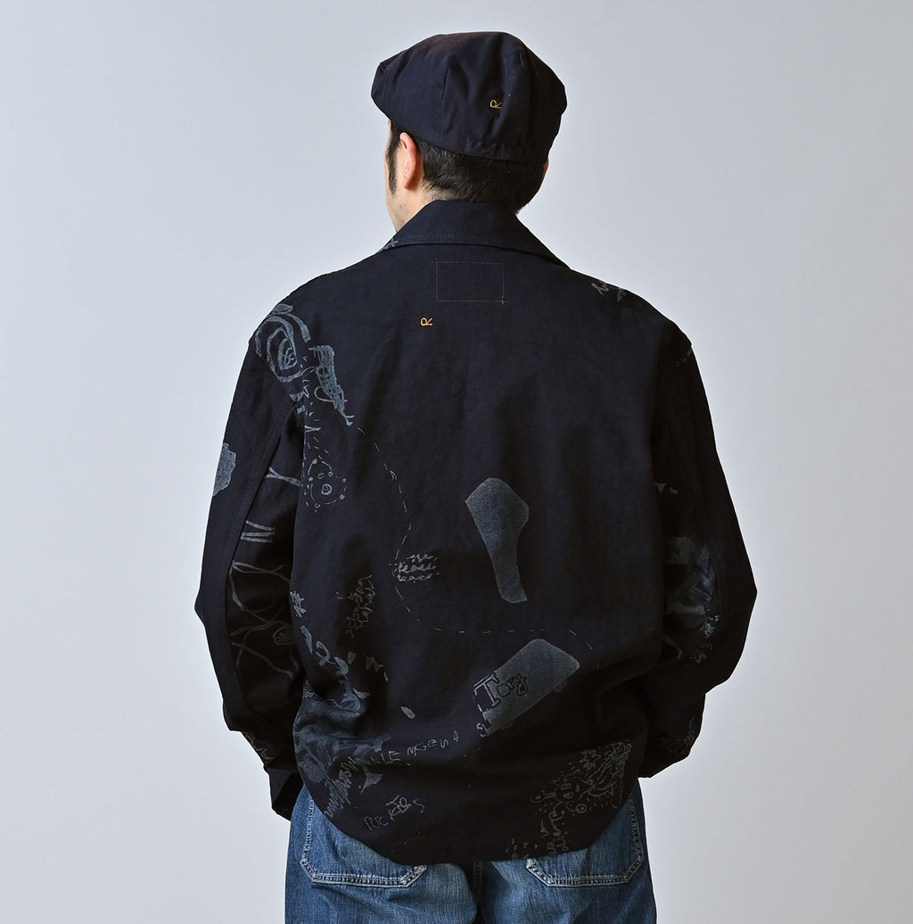 Indigo Duck Doodle Print 908 Cover All Male Model