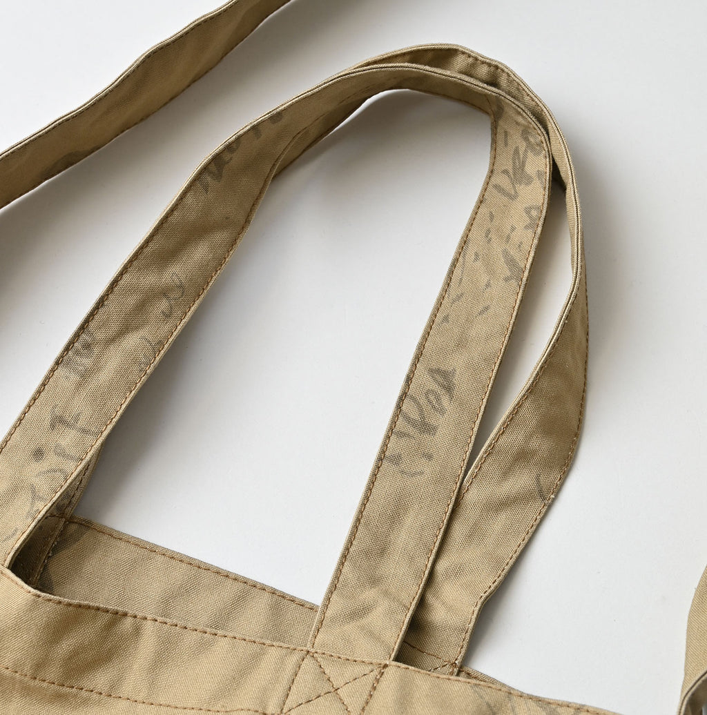 Duck Doodle Print 45 Tote Medium Detail