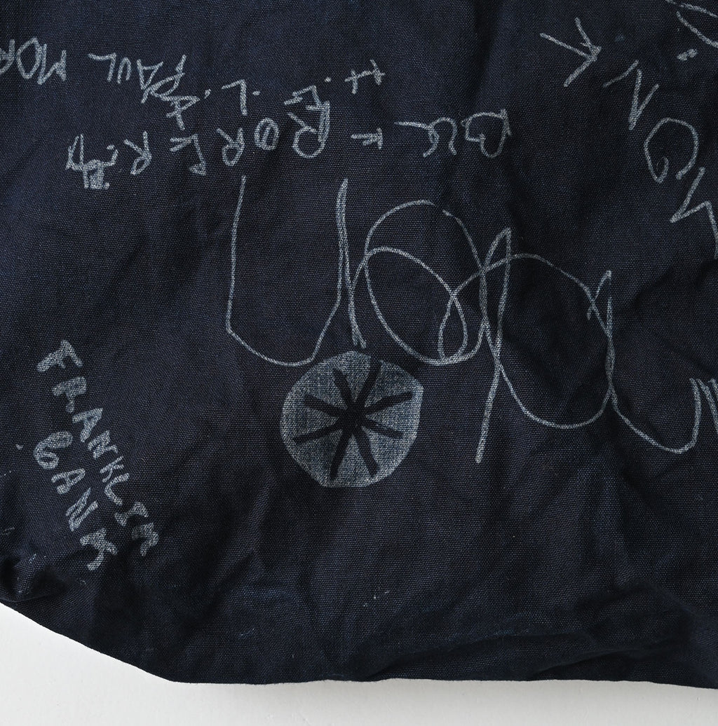 Indigo Duck Doodle Print 45 Tote Medium Detail