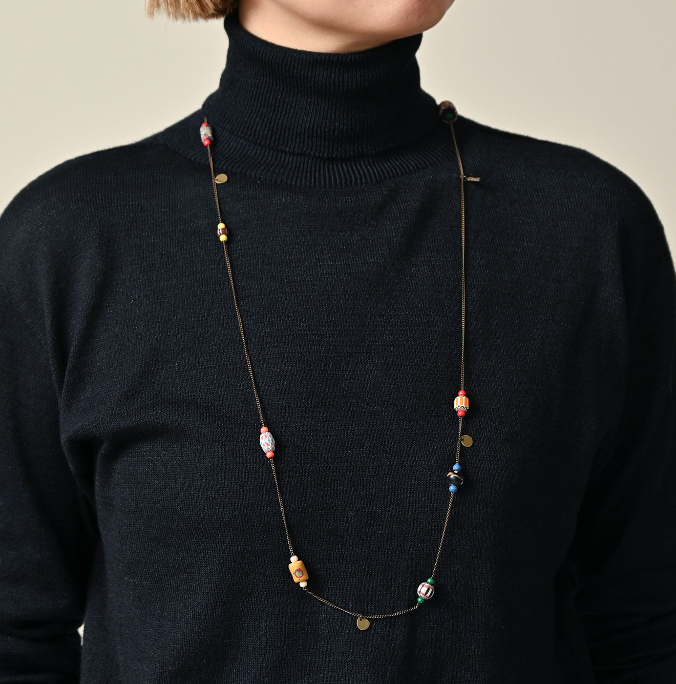 Glass Beads Necklace Female Model