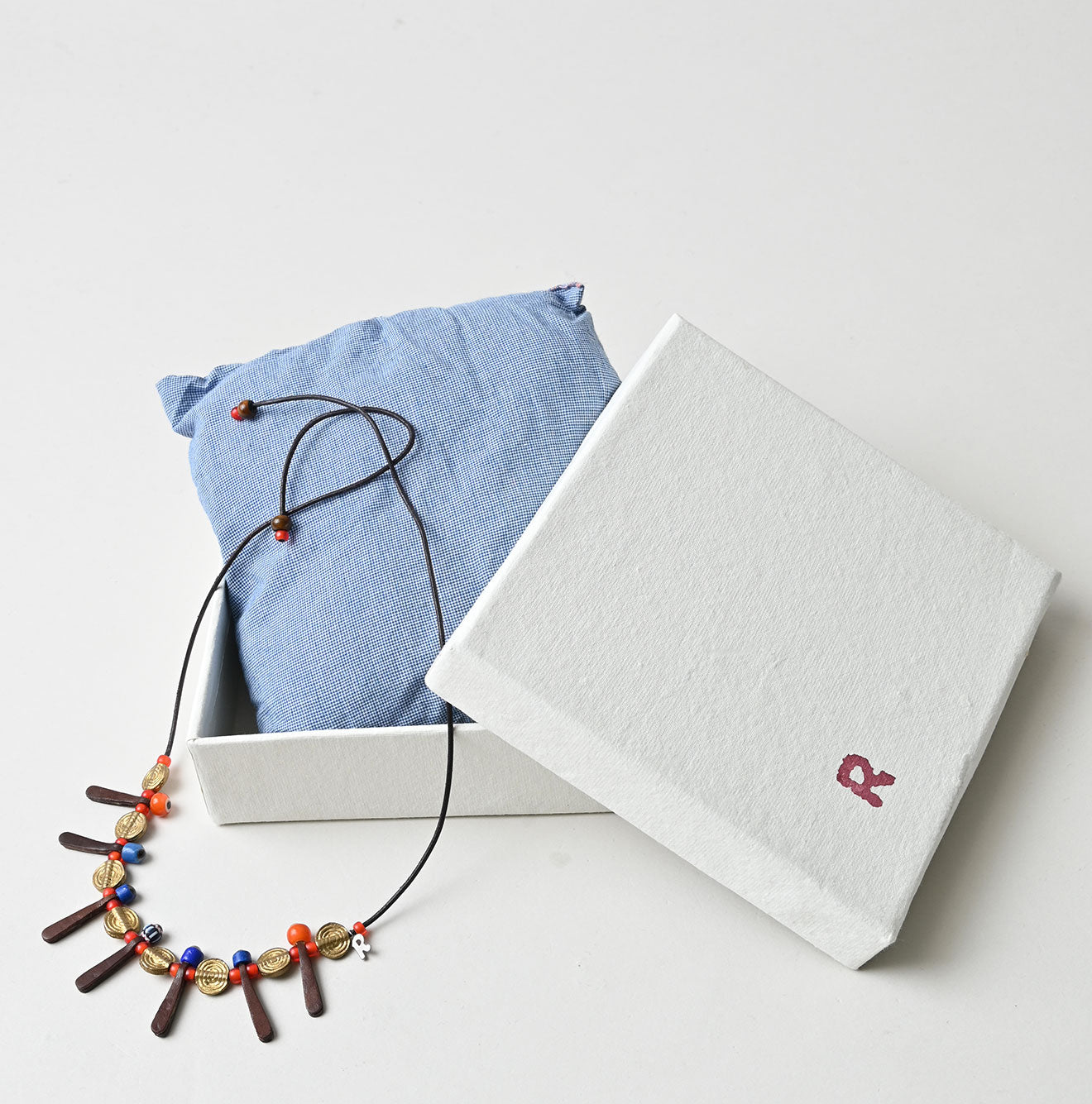 Glass Beads x Leather Choker with Box