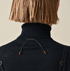 Glass Beads x Leather Choker Female Model